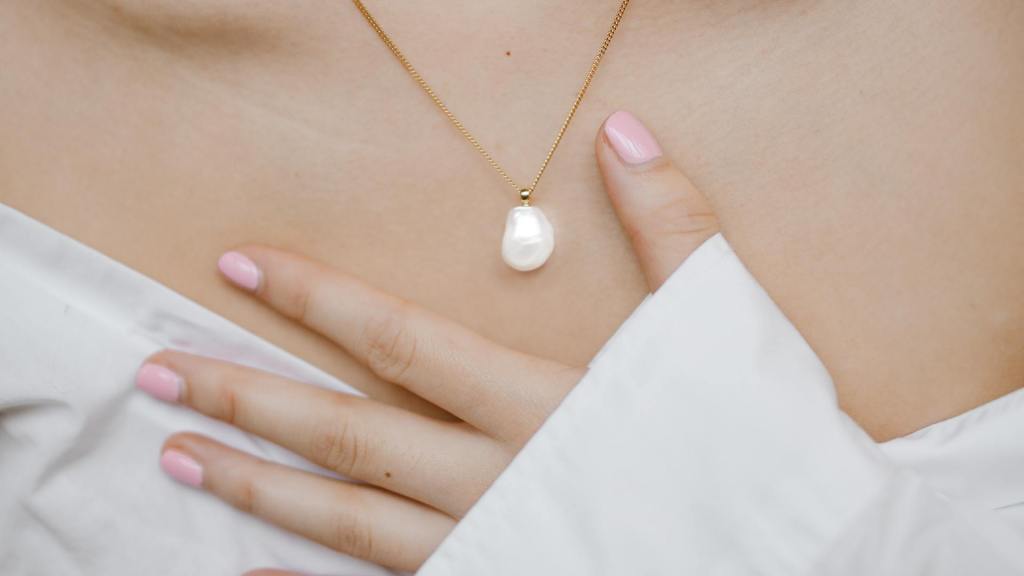 collier perle tendance